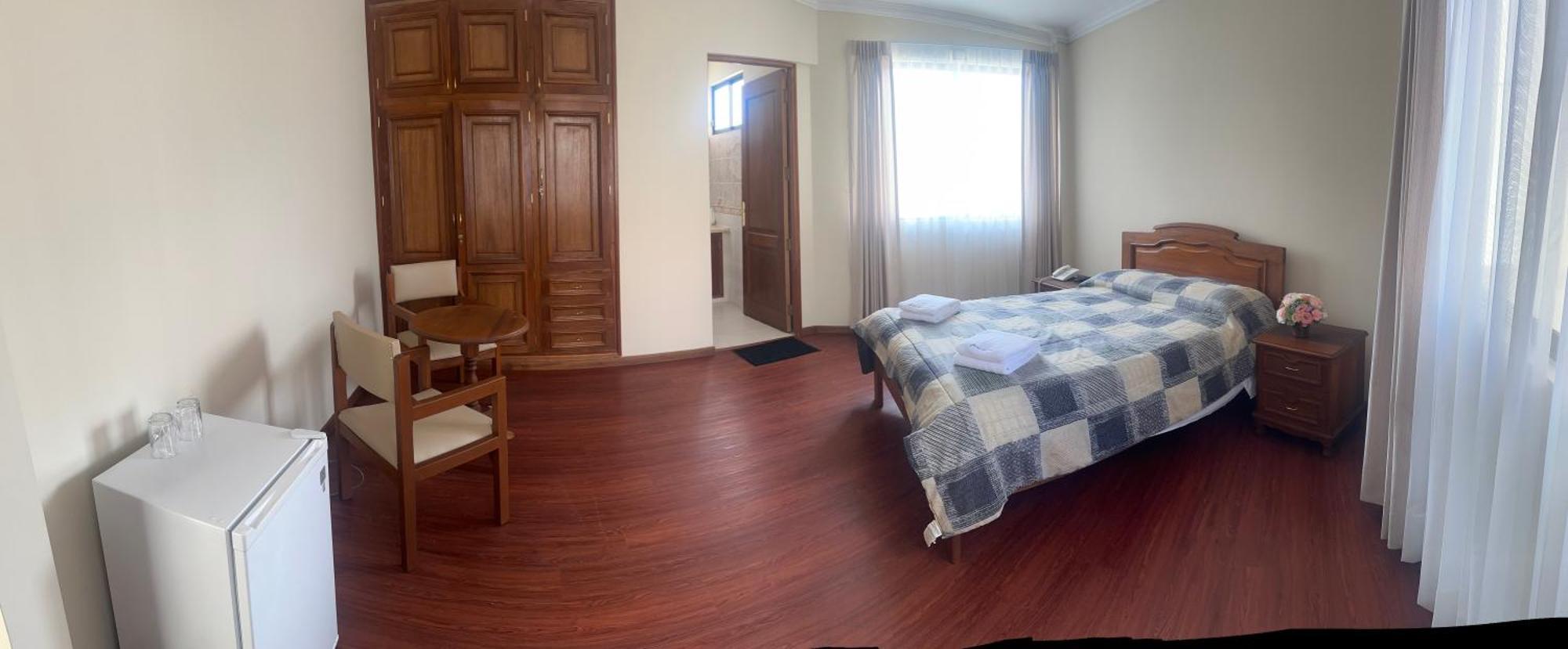 Hotel Oblitas Cochabamba Buitenkant foto