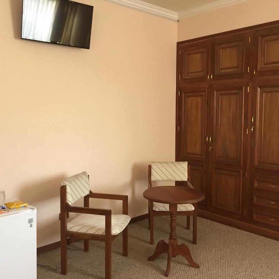 Hotel Oblitas Cochabamba Buitenkant foto